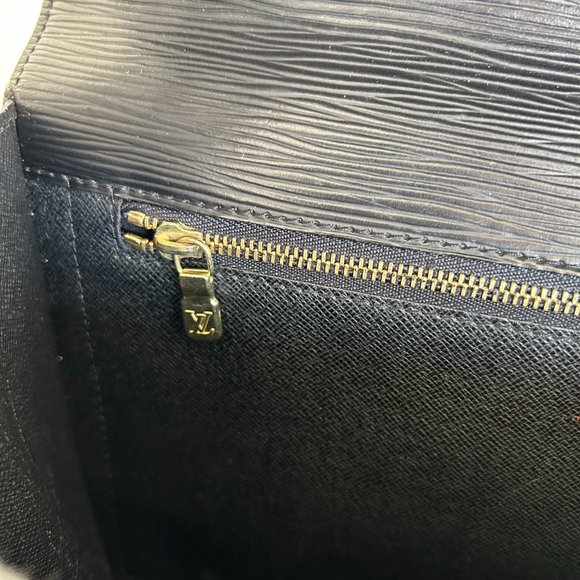 LV Epi Monceau Briefcase - Picture 8 of 10